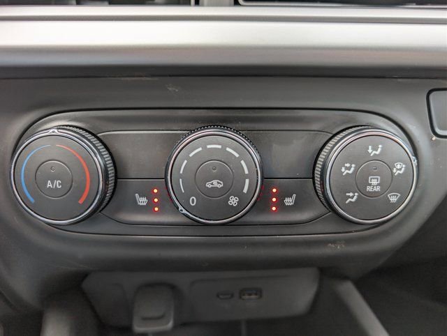 Used 2024 Chevrolet Trax RS image 24