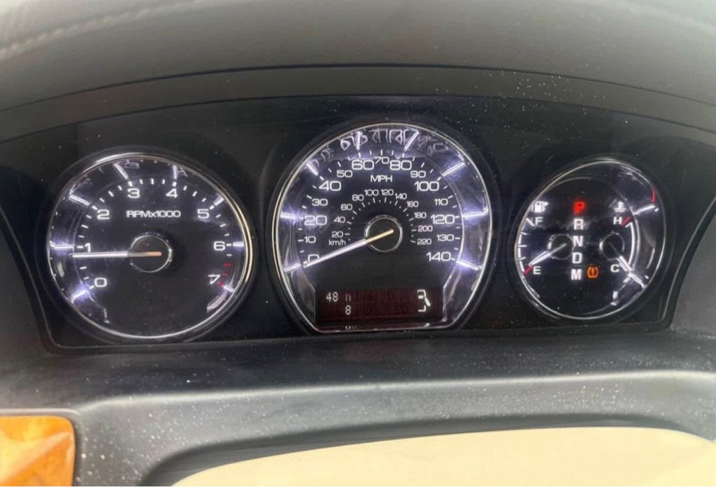 Used 2012 Lincoln MKS AWD image 16