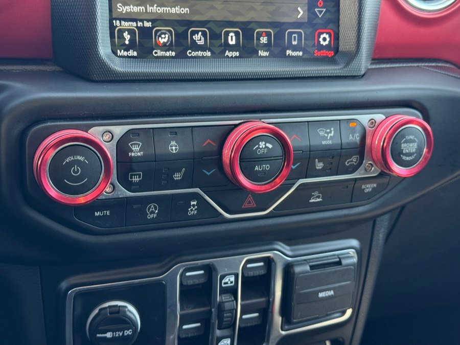 Used 2022 Jeep Wrangler Unlimited Rubicon w/ LED Lighting Group image 65