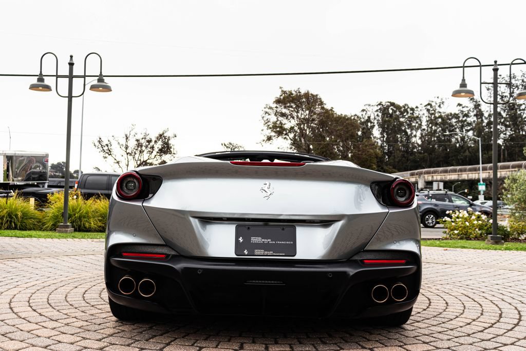 Certified 2022 Ferrari Portofino M RWD image 21