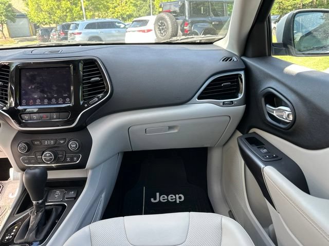 Used 2021 Jeep Cherokee Limited FWD image 17