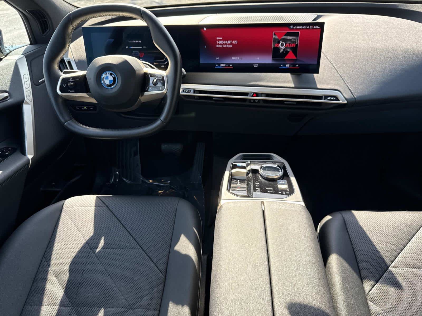 Certified 2022 BMW iX xDrive50 w/ Premium Package image 17