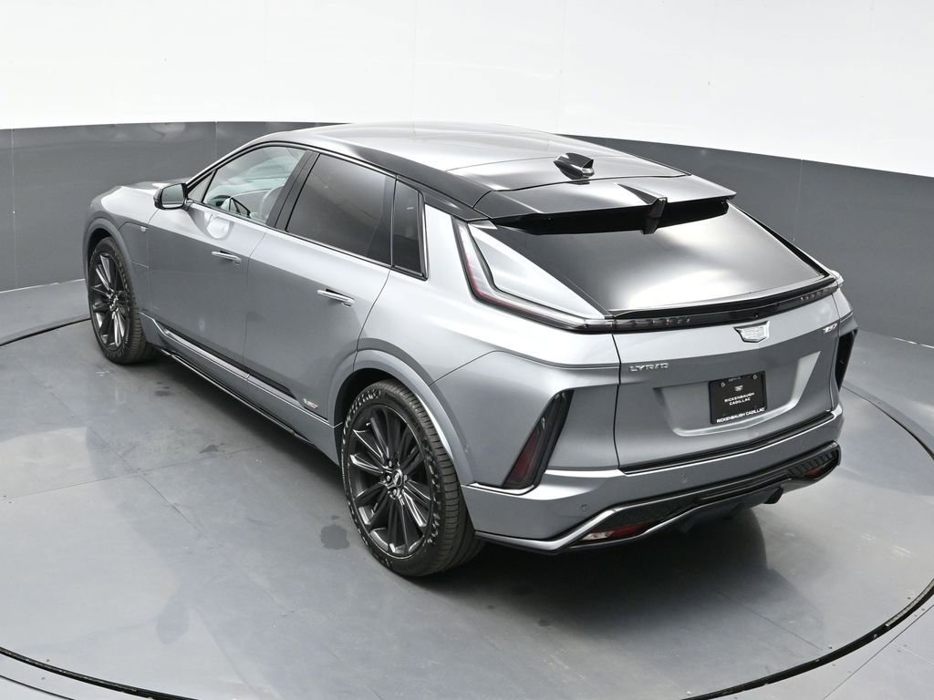New 2026 Cadillac Lyriq V w/ LPO, Floor Liner Package AWD/4WD image 29