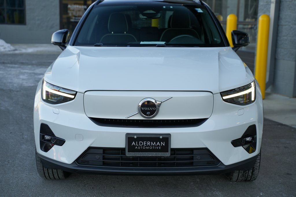 Used 2023 Volvo XC40 Recharge Ultimate image 25
