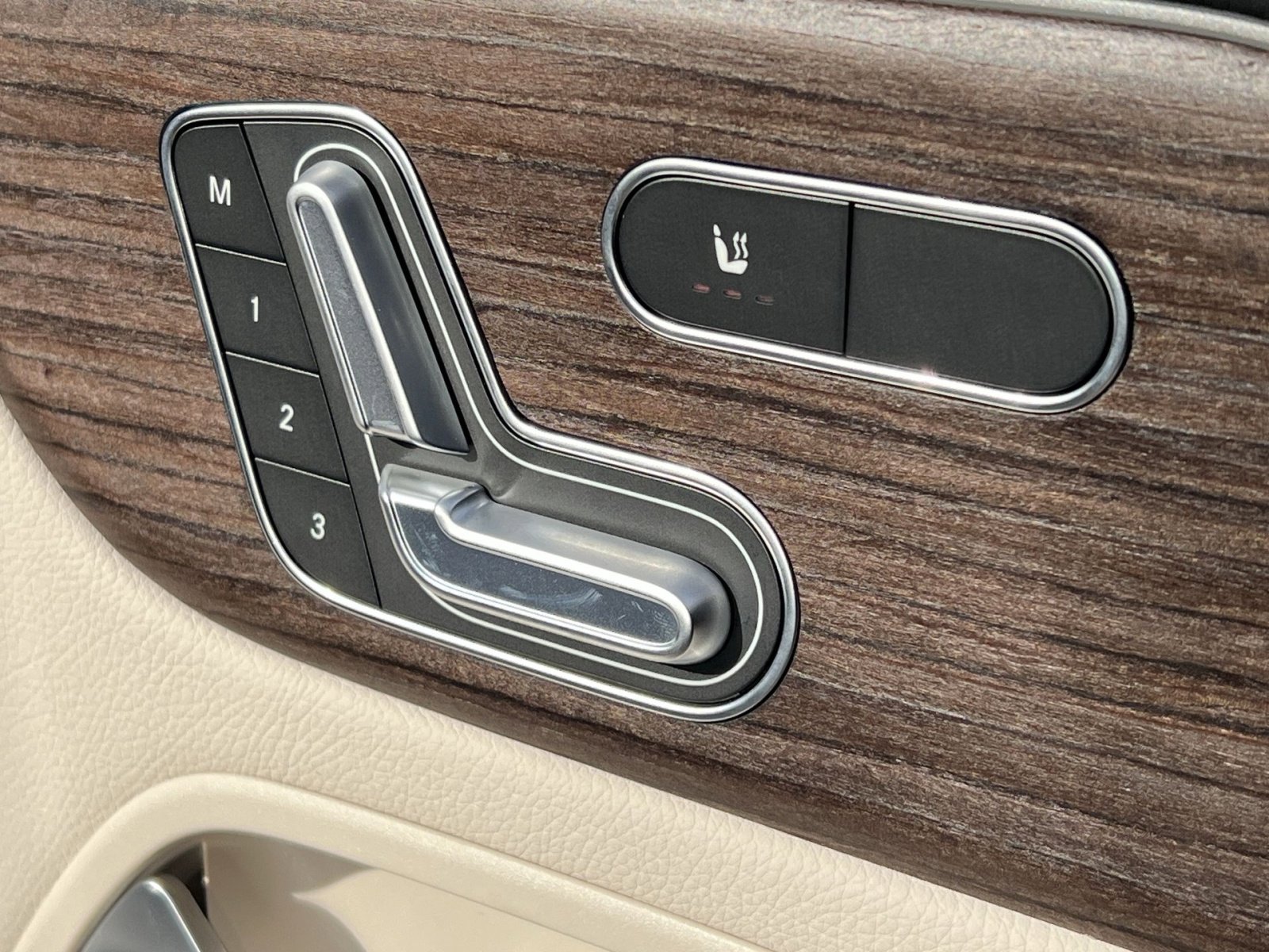 New 2026 Mercedes-Benz GLB 250 GLB 250 image 33