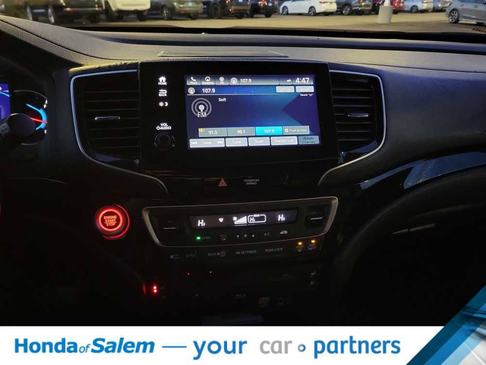 Used 2019 Honda Pilot Elite image 16