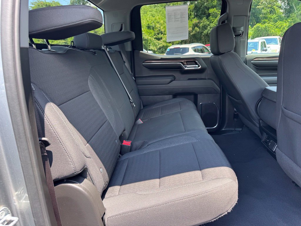Used 2024 Chevrolet Silverado 1500 LT AWD/4WD image 26