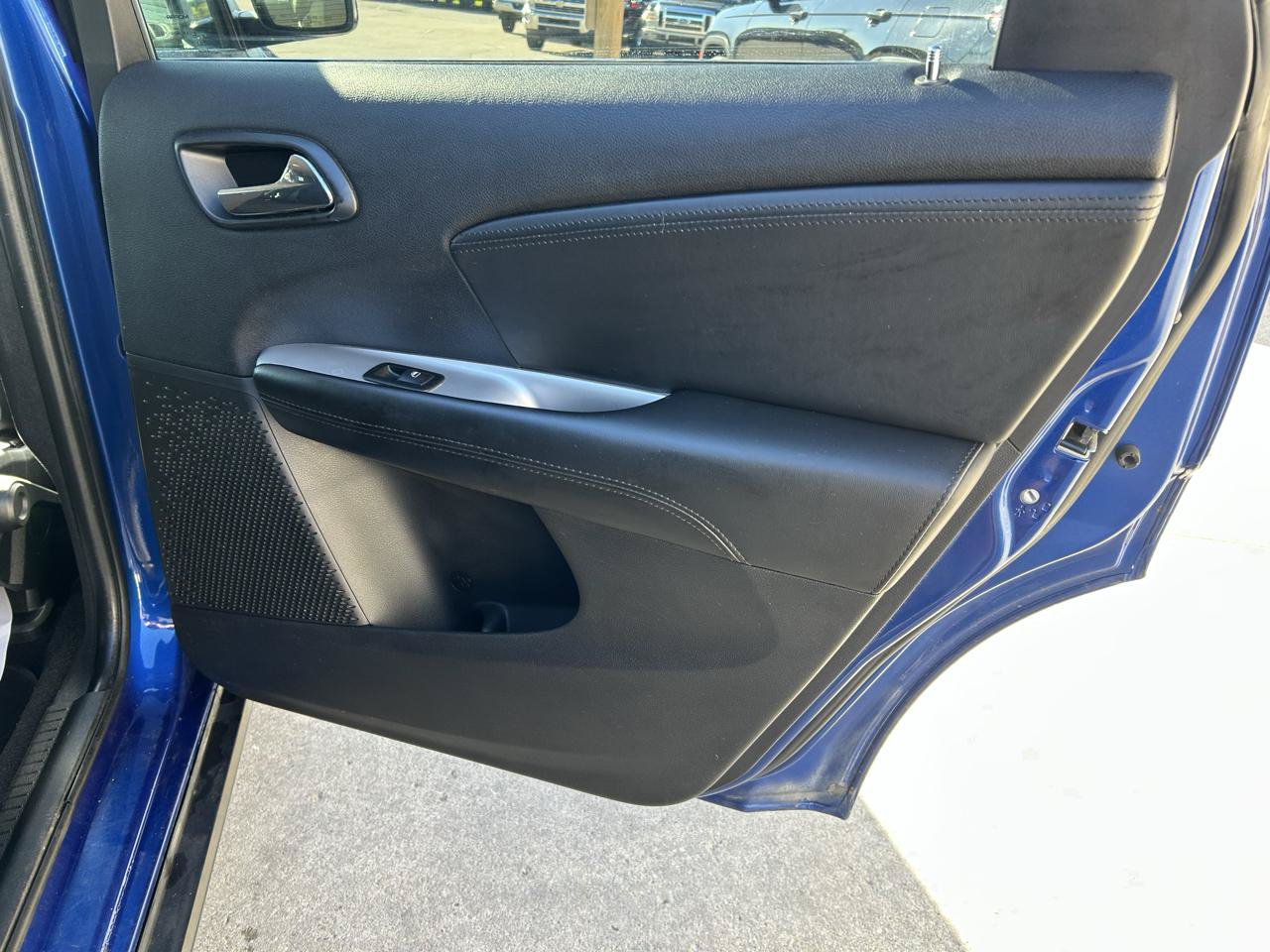 Used 2015 Dodge Journey SXT FWD image 16