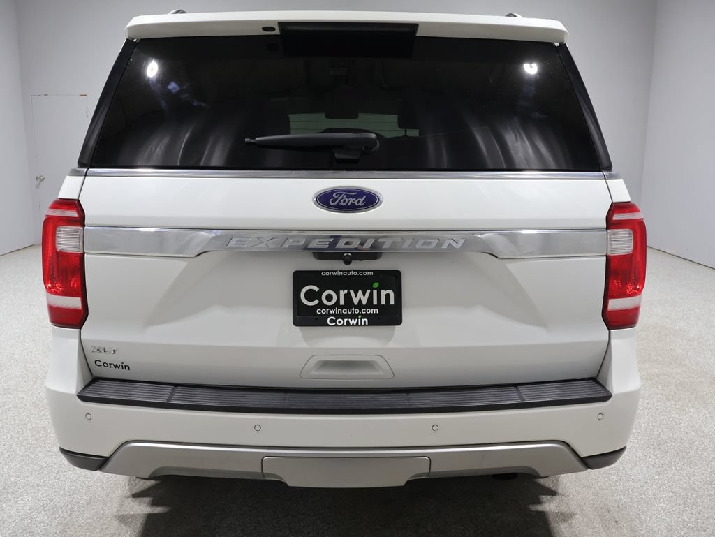 Used 2020 Ford Expedition XLT w/ Equipment Group 202A AWD/4WD image 3