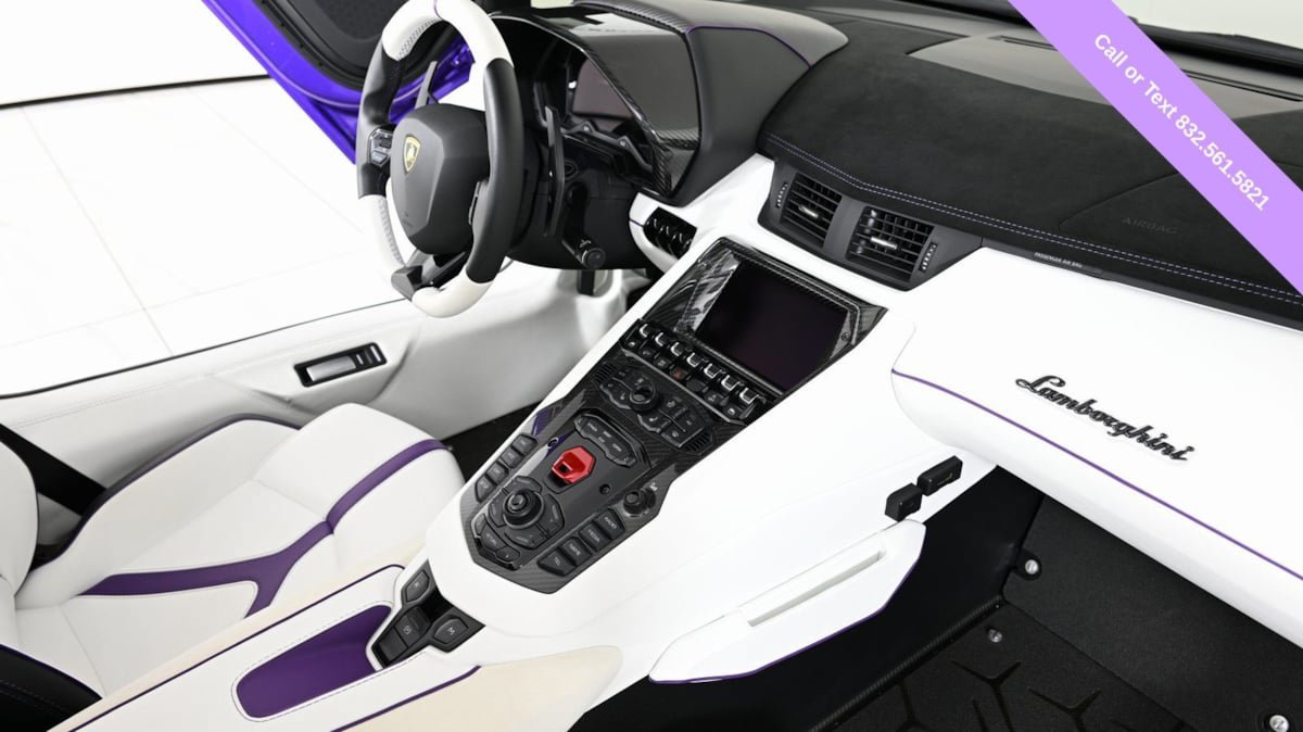 Used 2021 Lamborghini Aventador SVJ AWD/4WD image 28