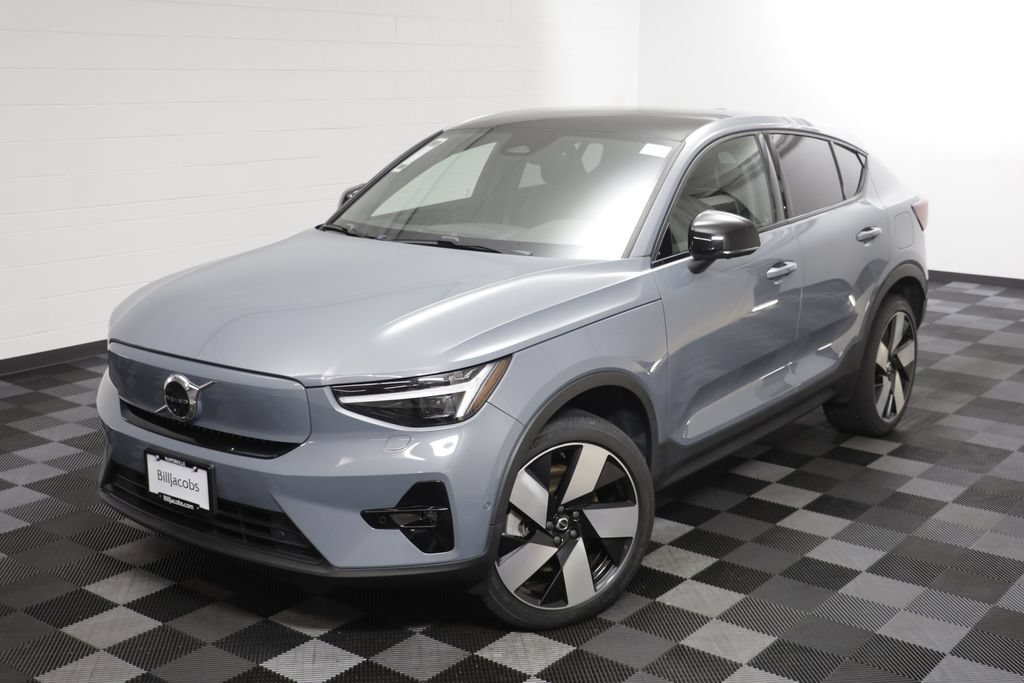 Used 2023 Volvo C40 P8 Recharge Ultimate AWD/4WD image 2
