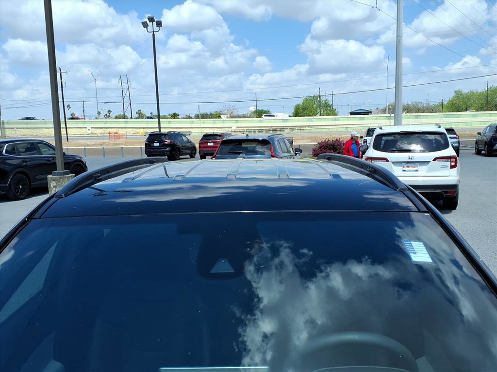 Used 2023 Jeep Compass Latitude image 10