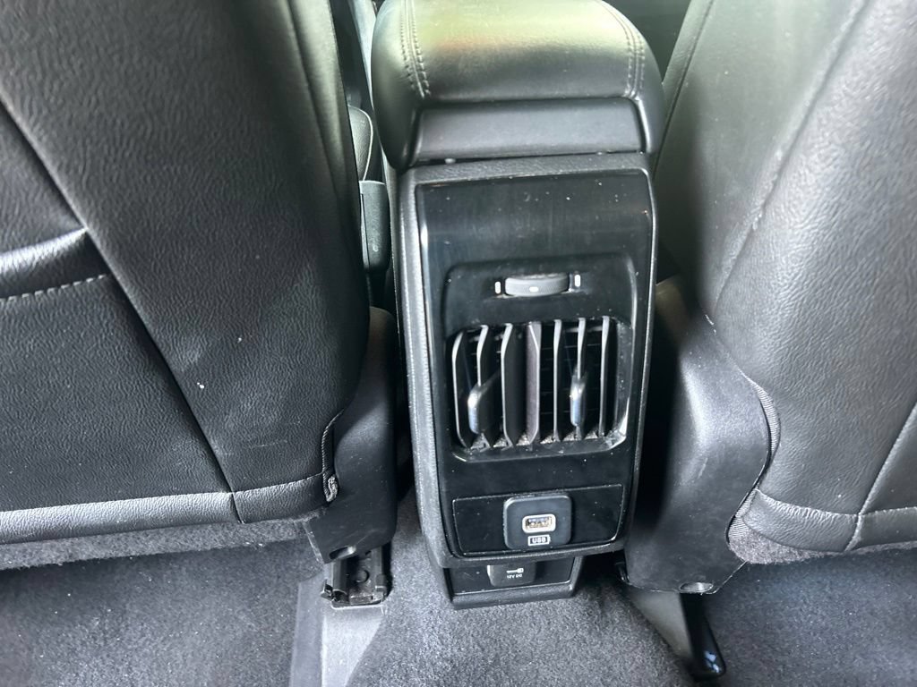Used 2024 Jeep Compass Latitude AWD/4WD image 30