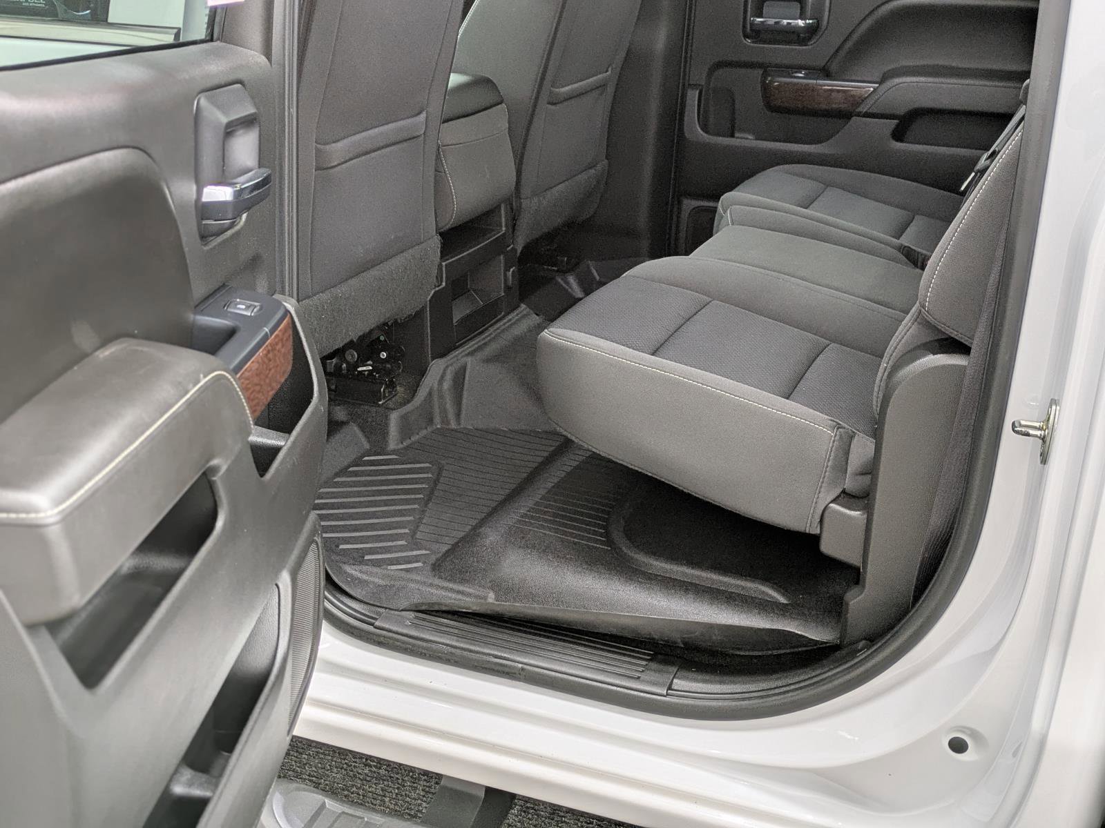 Used 2017 GMC Sierra 2500 SLE w/ HD SLE Preferred Plus Package image 21