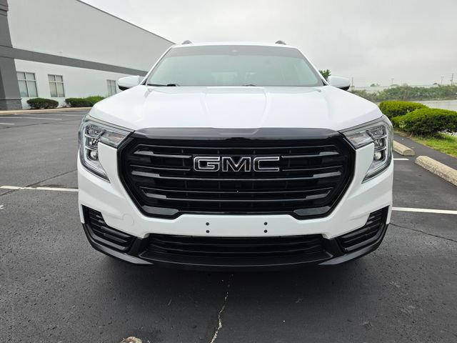 Used 2022 GMC Terrain SLE w/ Driver Convenience Package AWD/4WD image 14