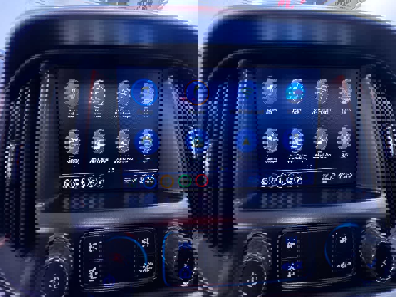 Used 2020 Chevrolet Colorado ZR2 image 25