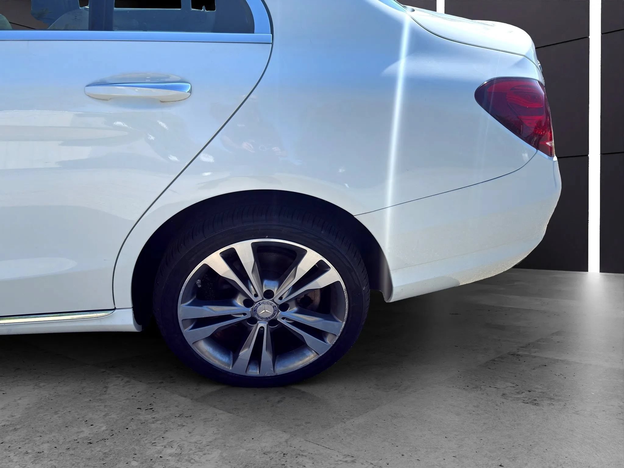Used 2017 Mercedes-Benz C 300 4MATIC Sedan image 24