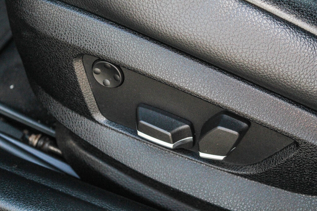 Used 2011 BMW 535i Sedan image 9