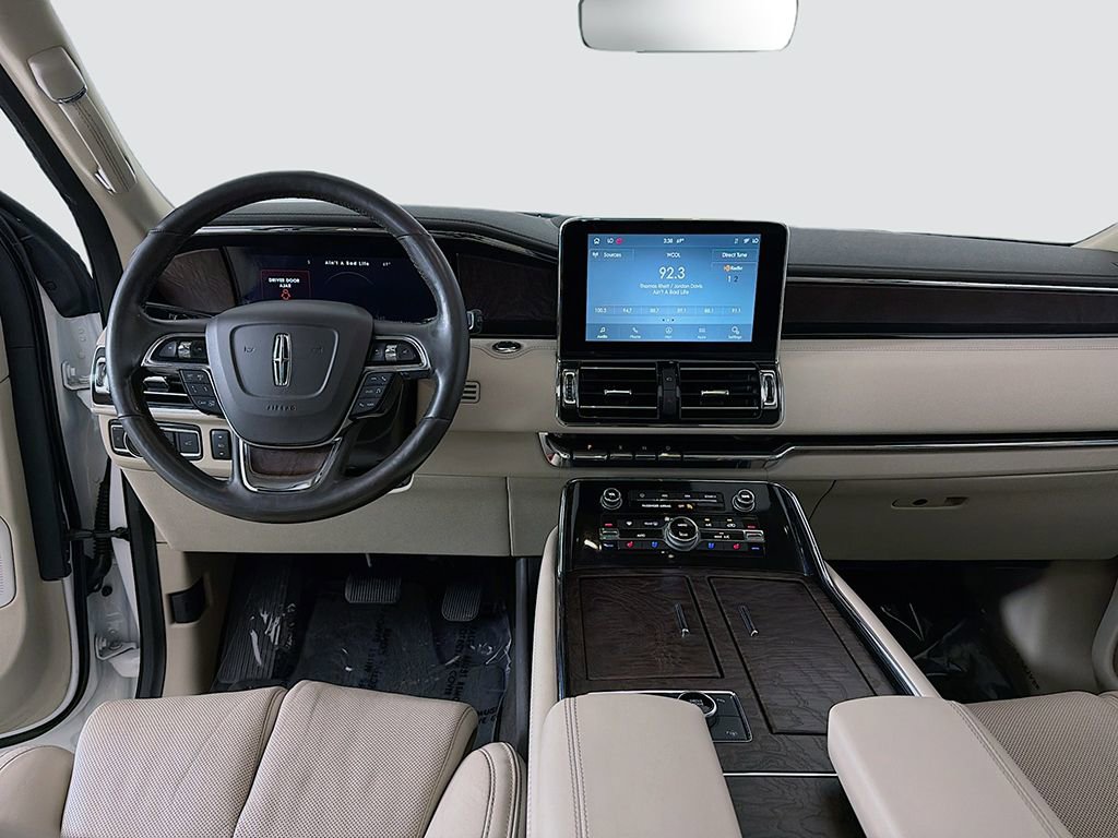Used 2021 Lincoln Navigator Reserve w/ Luxury Package image 37
