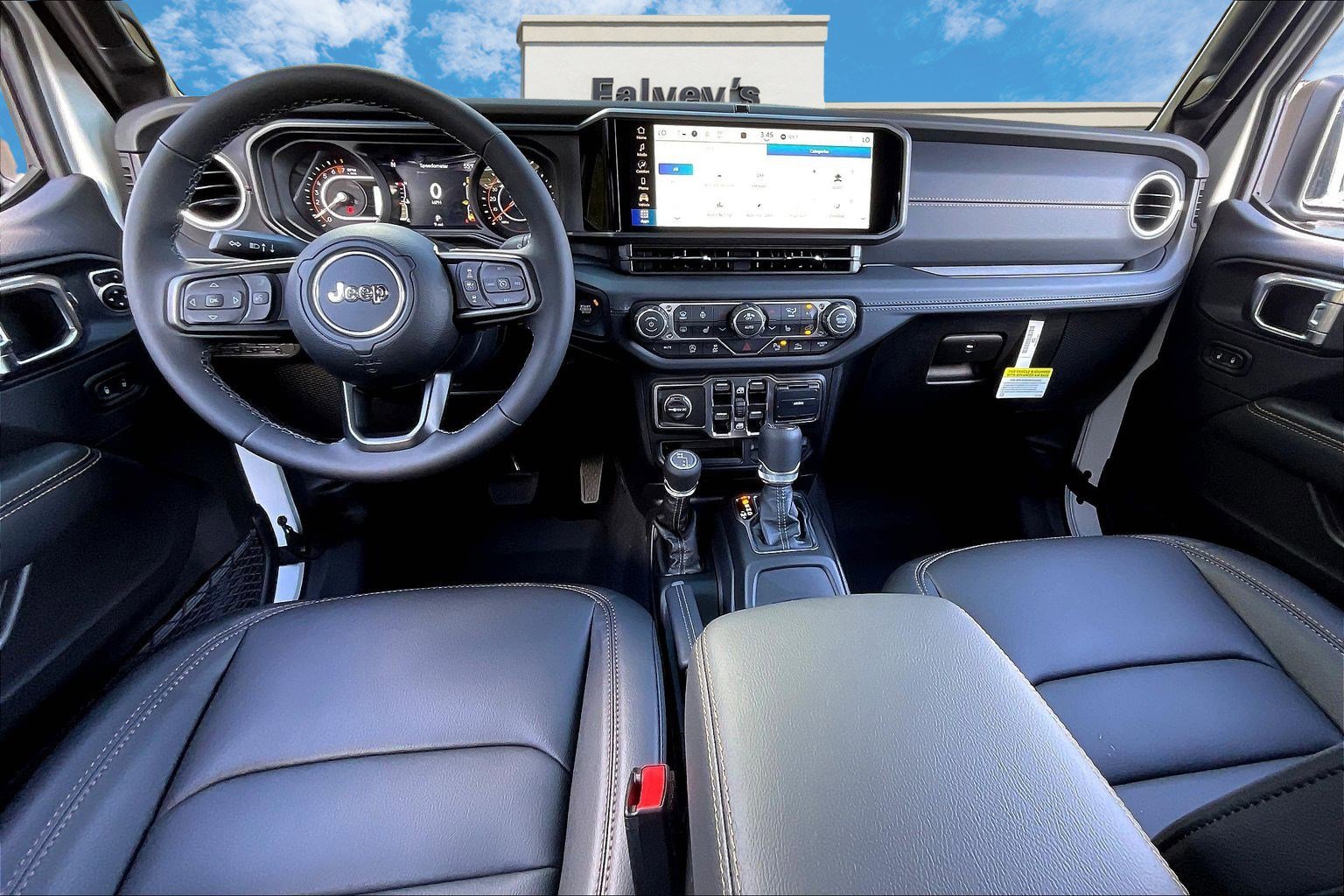 New 2025 Jeep Gladiator Sport image 5