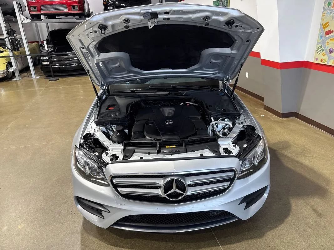 Used 2017 Mercedes-Benz E 400 4MATIC Wagon image 55