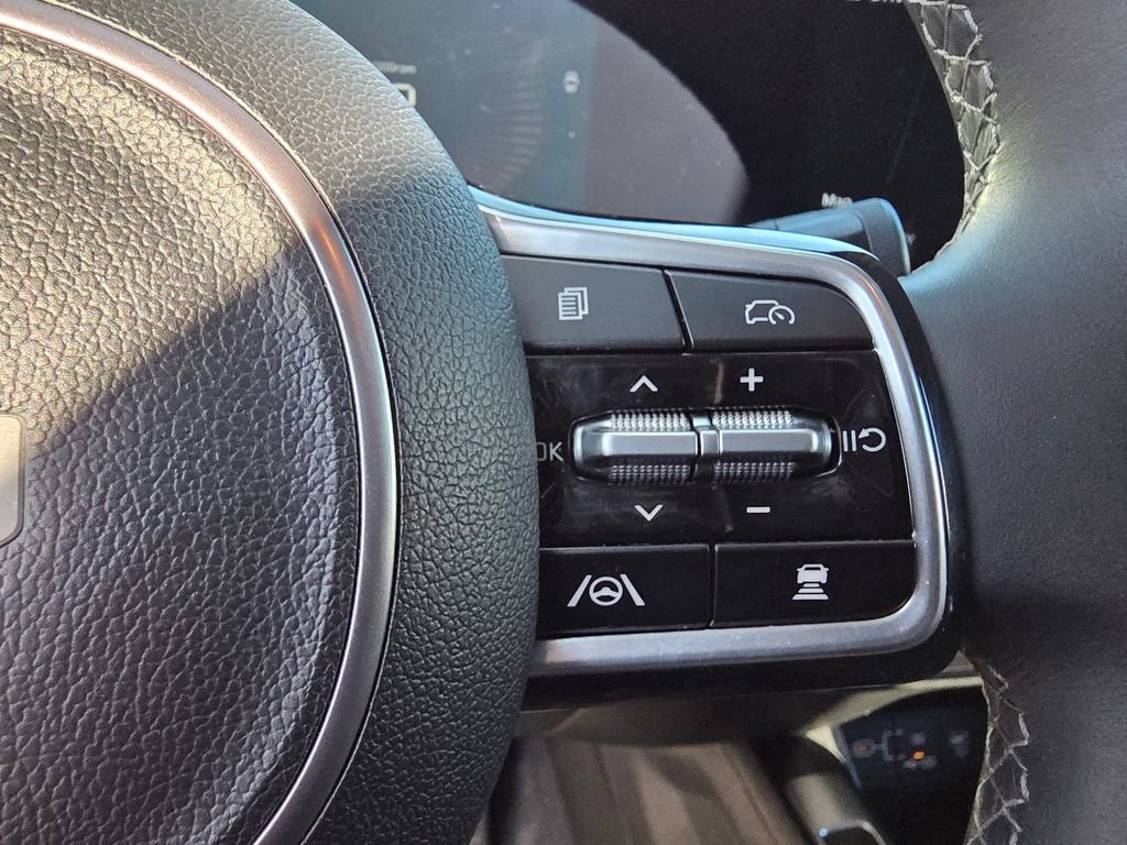 Used 2024 Kia Sorento S image 24