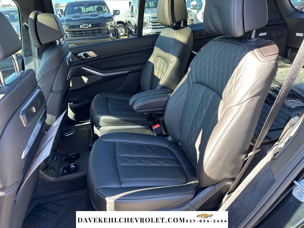 Used 2026 BMW X7 M60i AWD/4WD image 19
