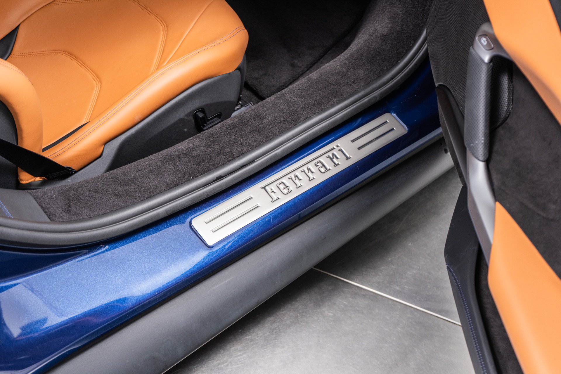 Used 2024 Ferrari 296 GTB RWD image 33