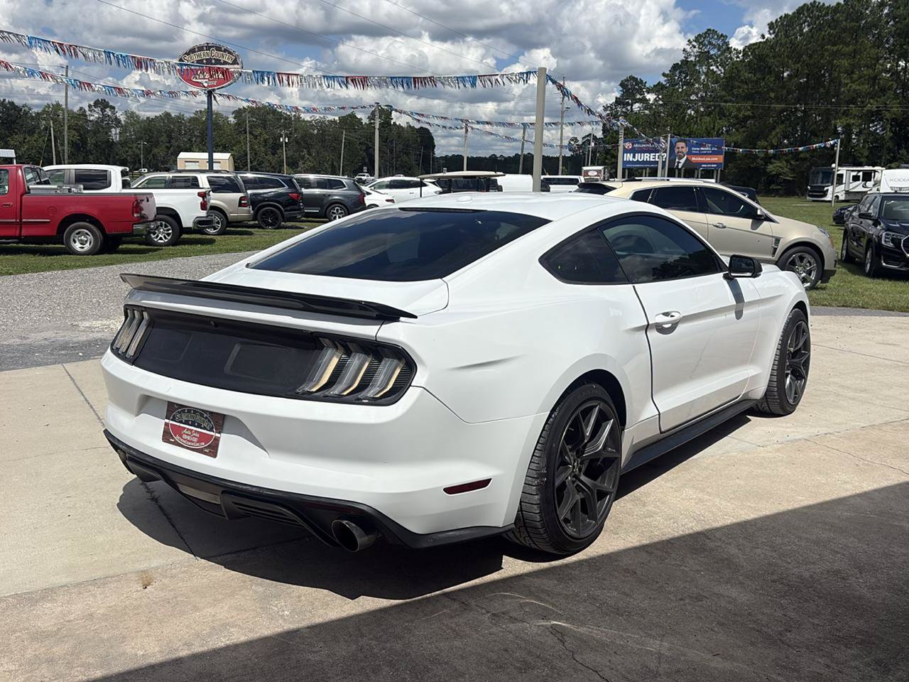 Used 2017 Ford Mustang Premium RWD image 5