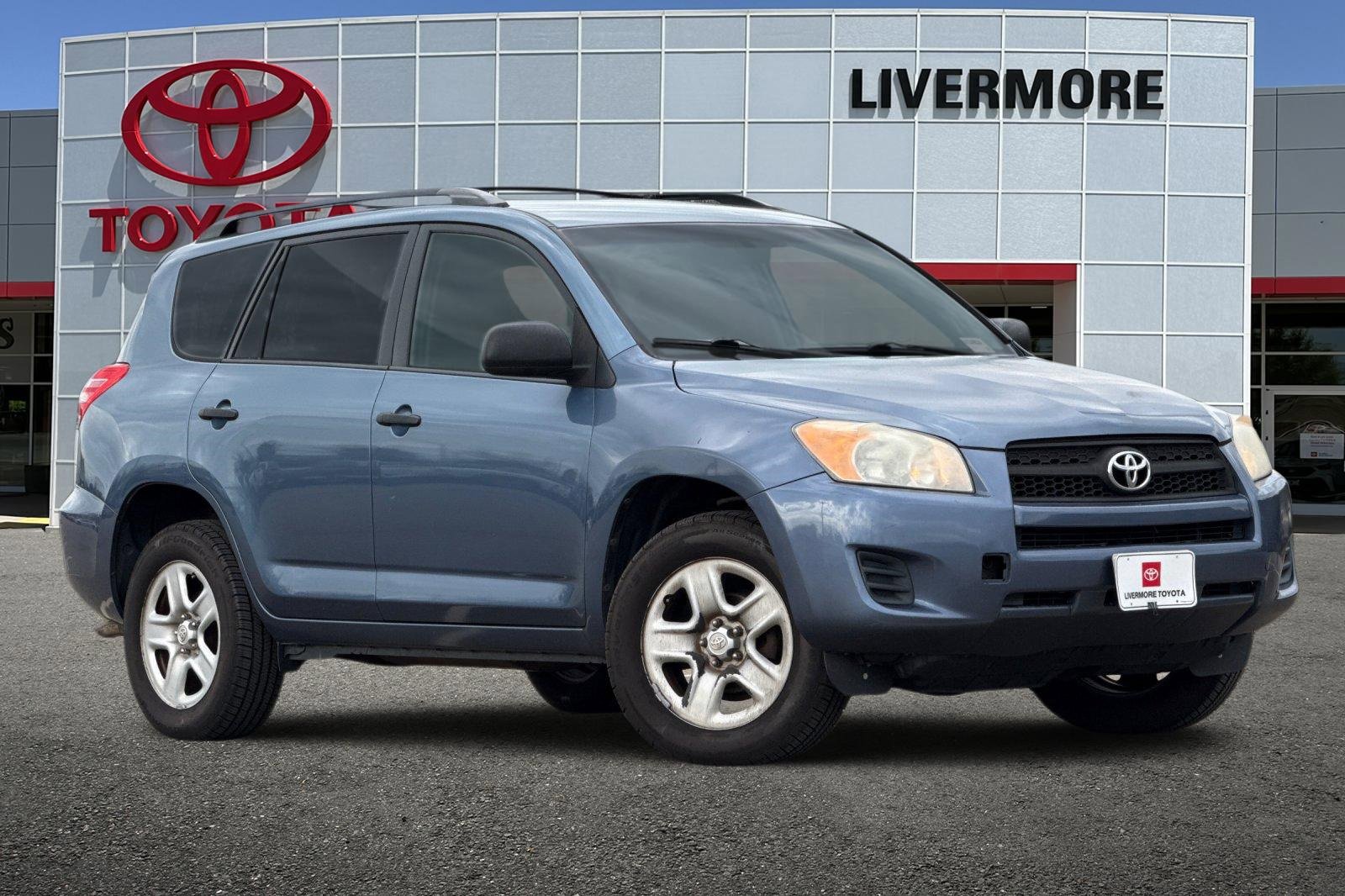 Used 2012 Toyota RAV4 4WD image 2