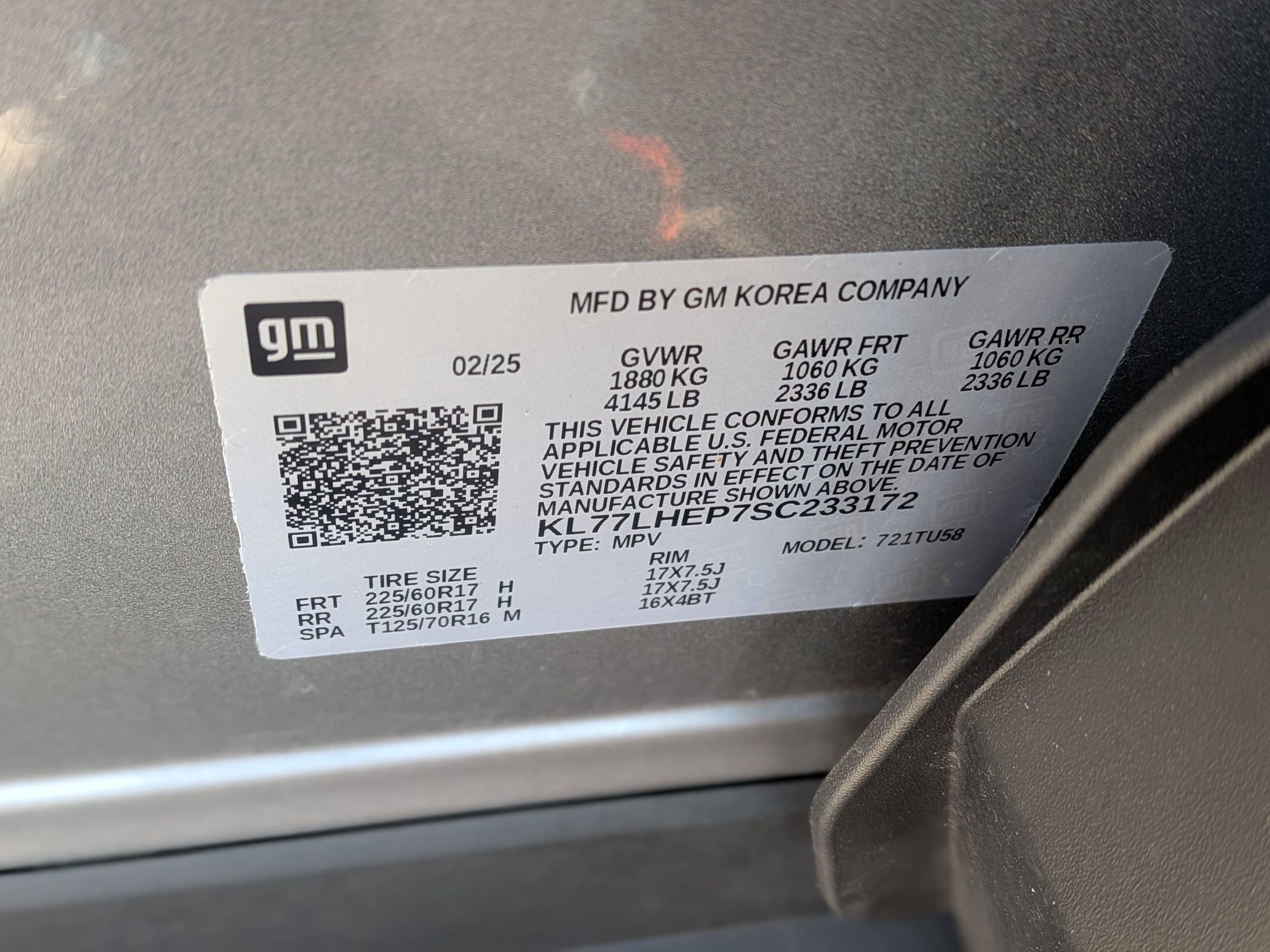 Used 2025 Chevrolet Trax LT w/ LT Convenience Package image 35