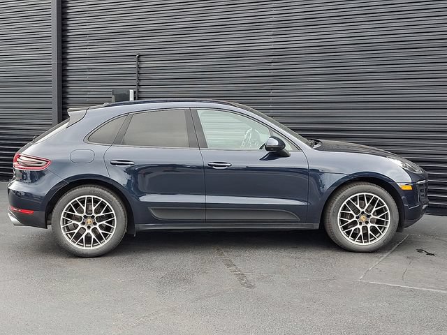 Certified 2018 Porsche Macan AWD/4WD image 8