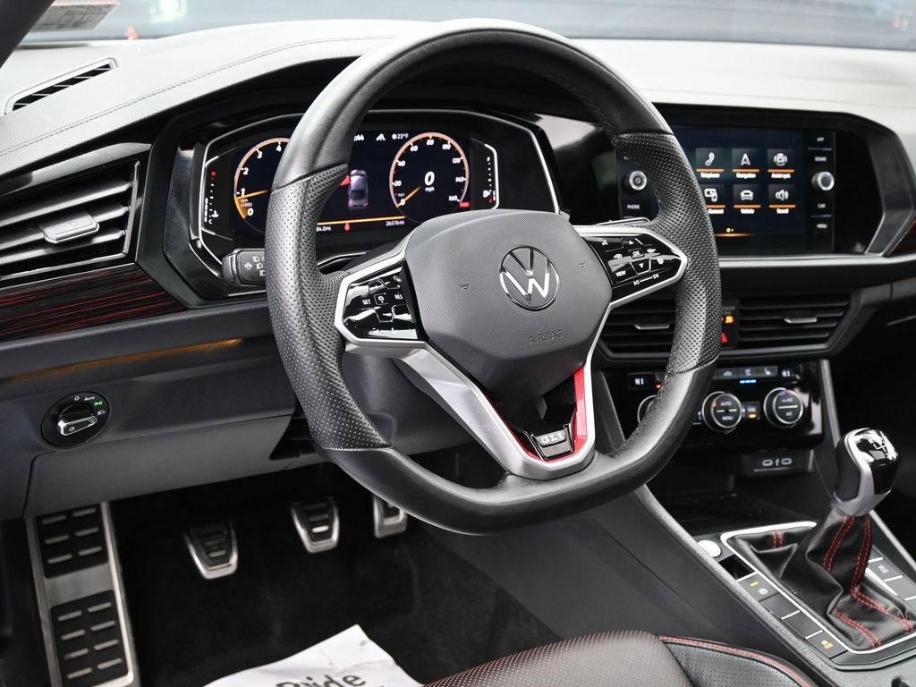 Used 2024 Volkswagen Jetta GLI Autobahn image 33