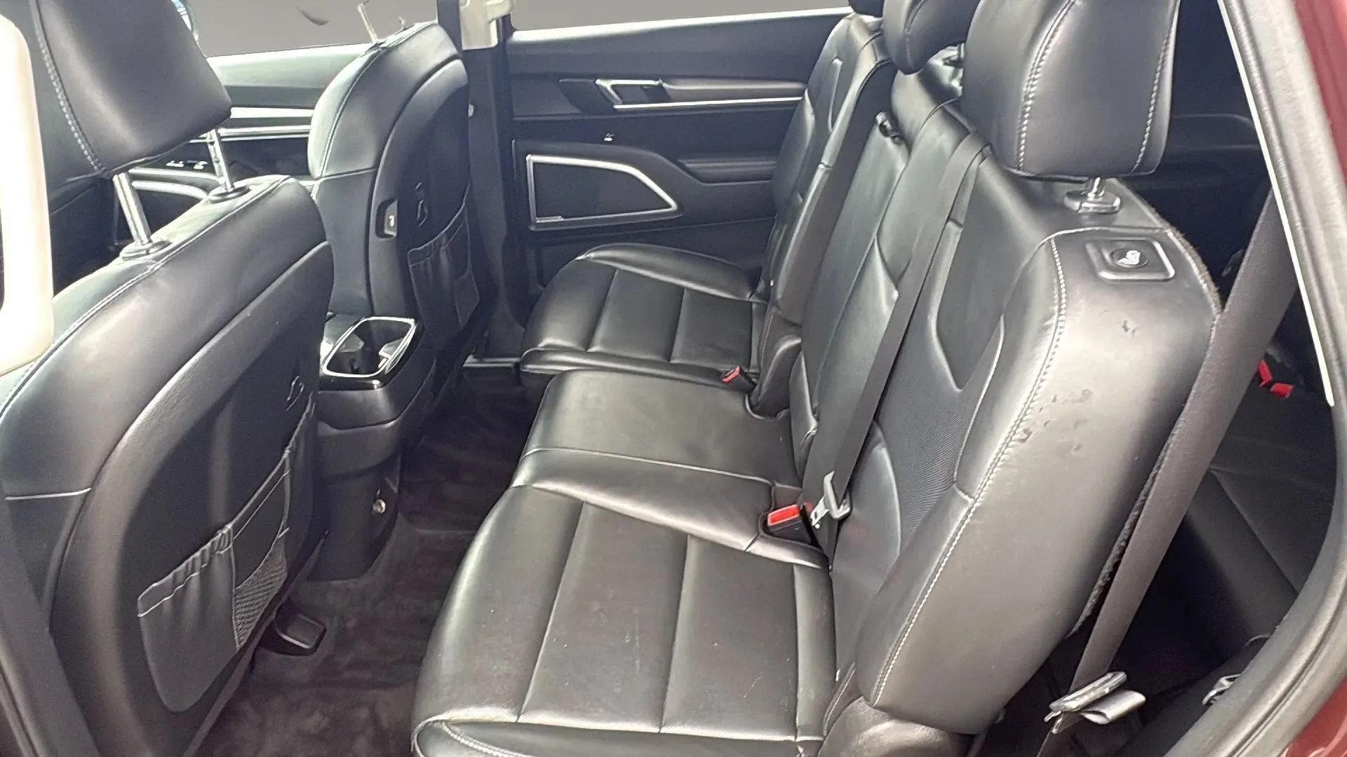 Used 2020 Kia Telluride LX FWD image 14