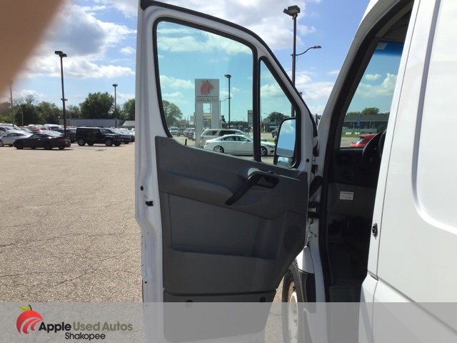 Used 2014 Freightliner Sprinter 2500 image 7
