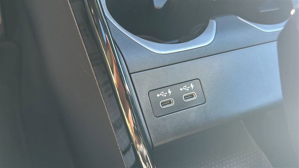 Used 2024 BMW X1 M35i w/ Premium Package image 21