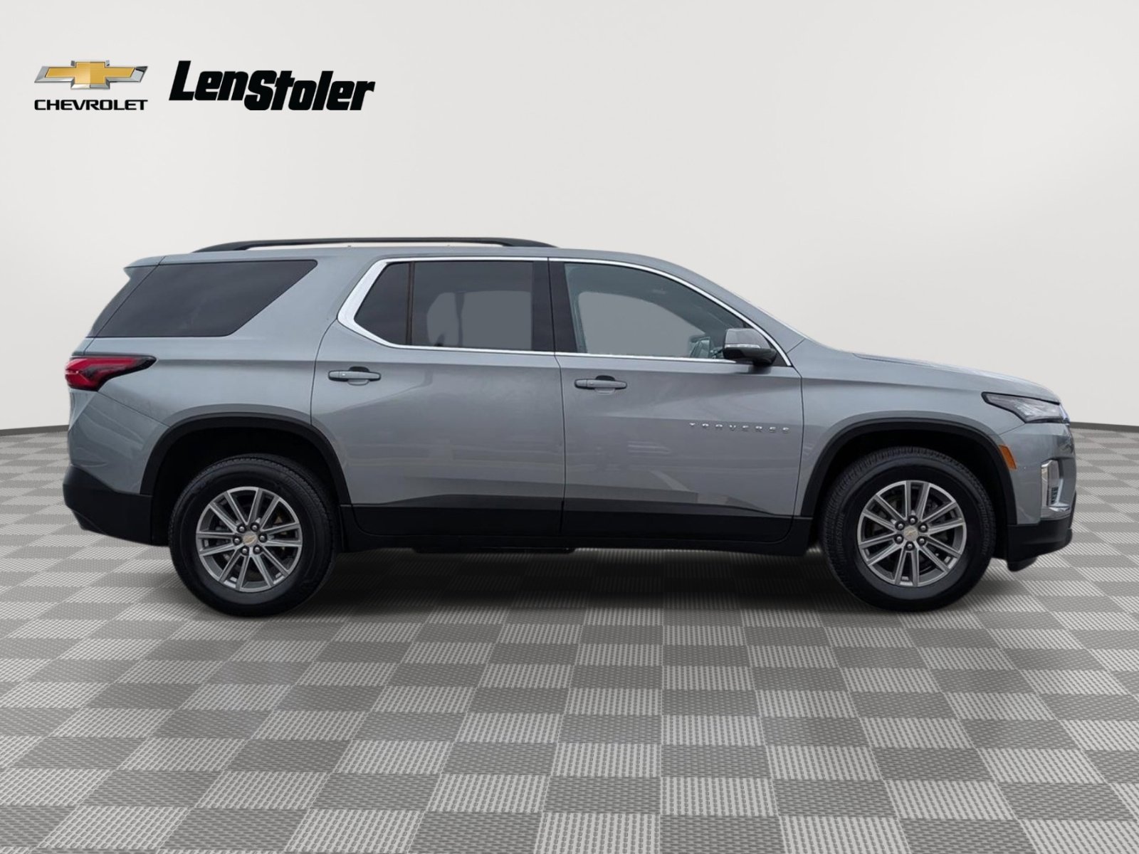 Used 2023 Chevrolet Traverse LT image 5