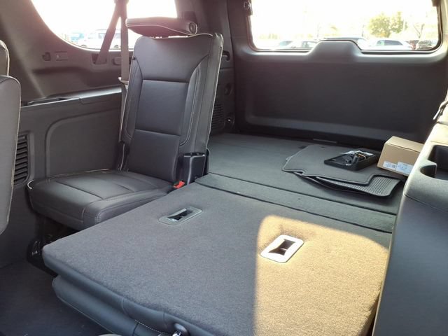 New 2026 GMC Yukon XL Elevation w/ Elevation Premium Package AWD/4WD image 21