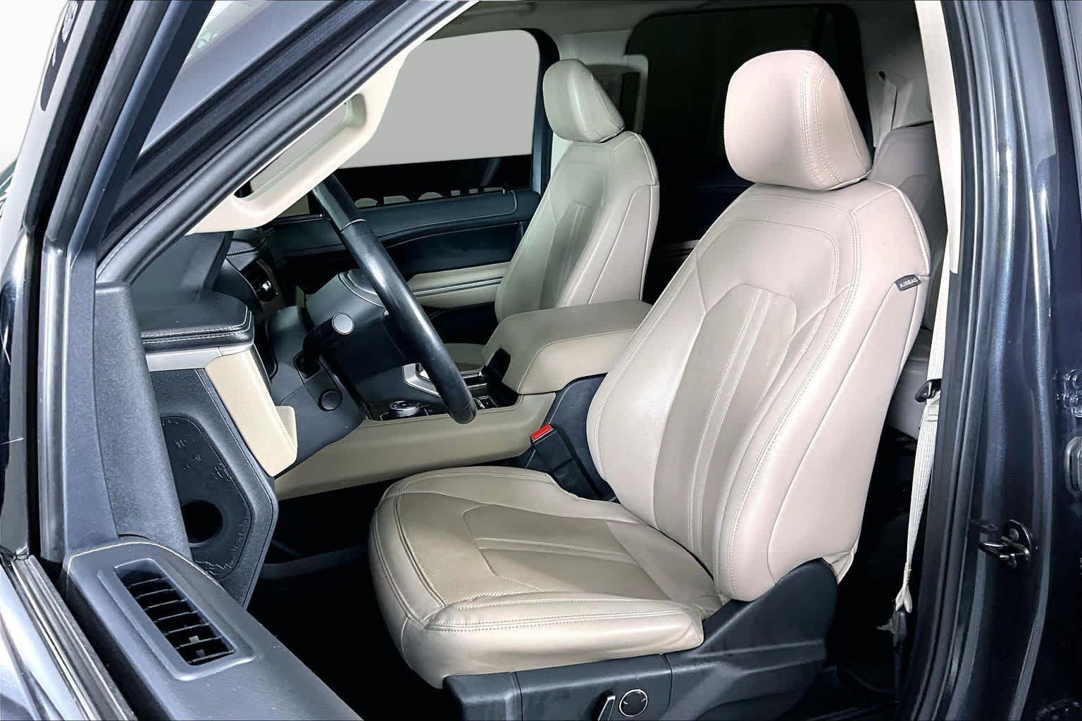 Used 2023 Ford Expedition Max Limited RWD image 8