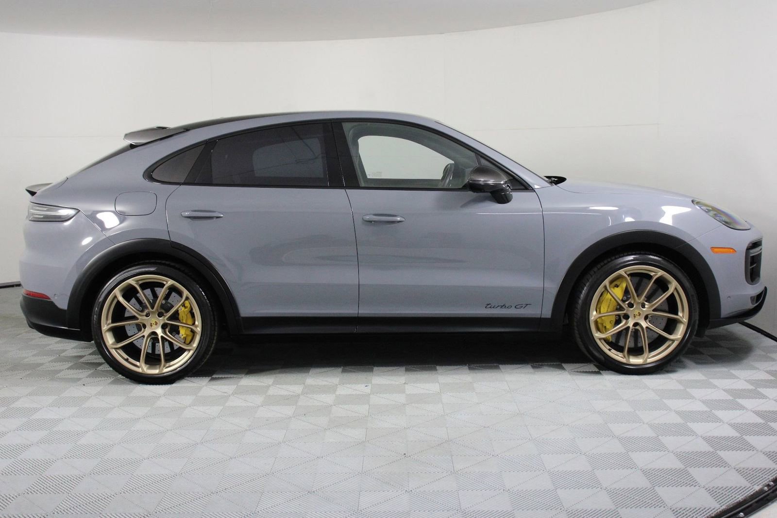 Certified 2023 Porsche Cayenne Turbo GT image 8