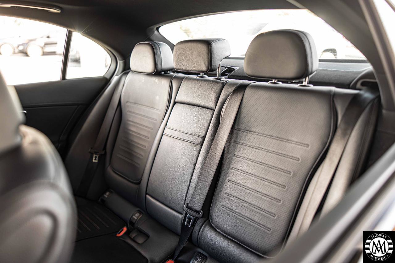 Used 2025 Mercedes-Benz C 300 Sedan image 26
