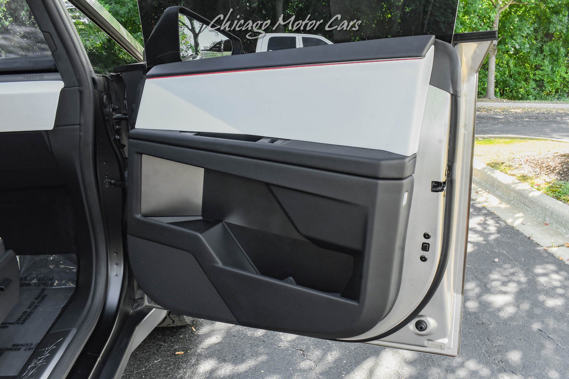 Used 2024 Tesla Cybertruck Cyberbeast image 27