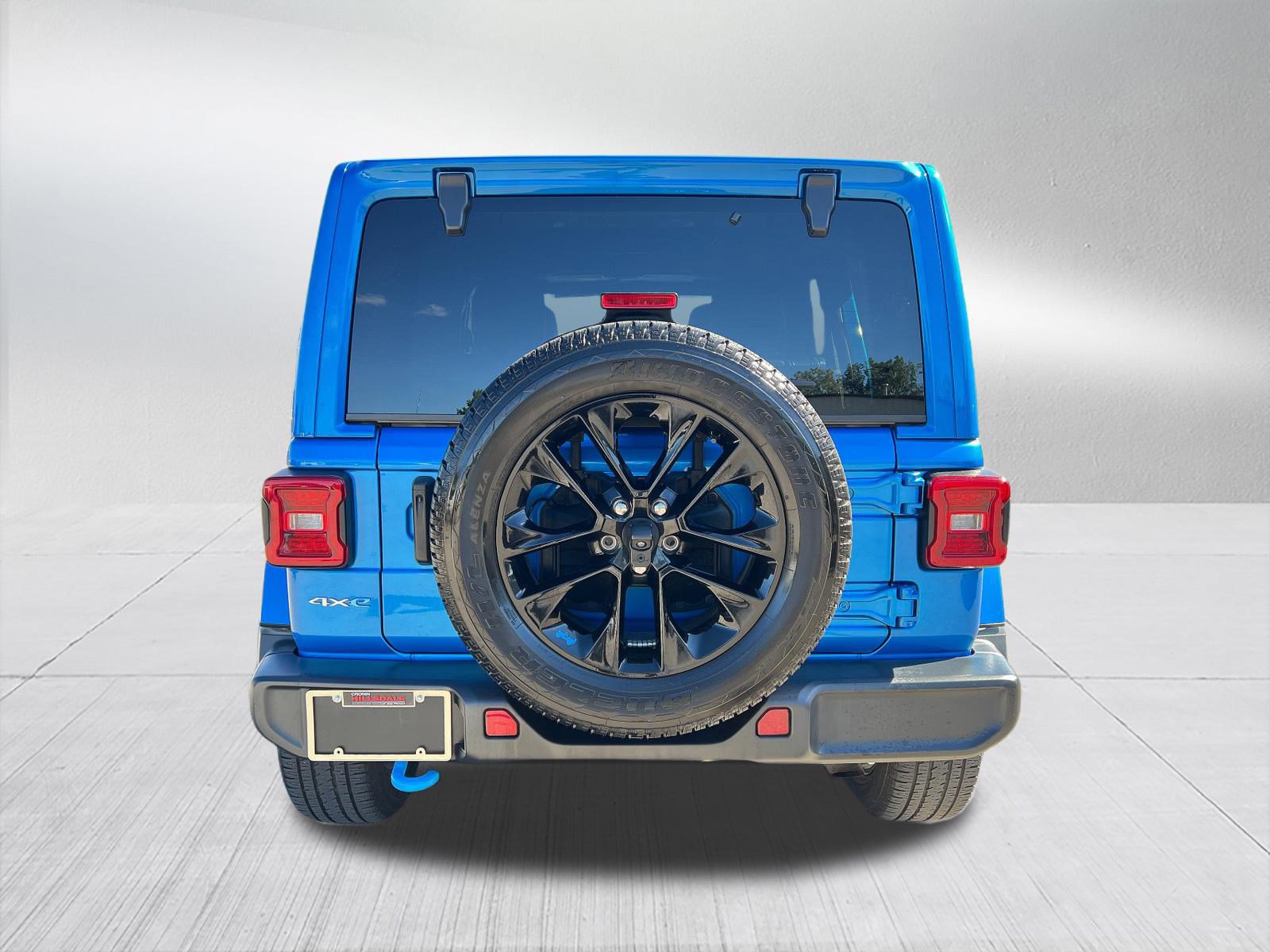 Used 2022 Jeep Wrangler Unlimited Sahara w/ Cold Weather Group AWD/4WD image 5