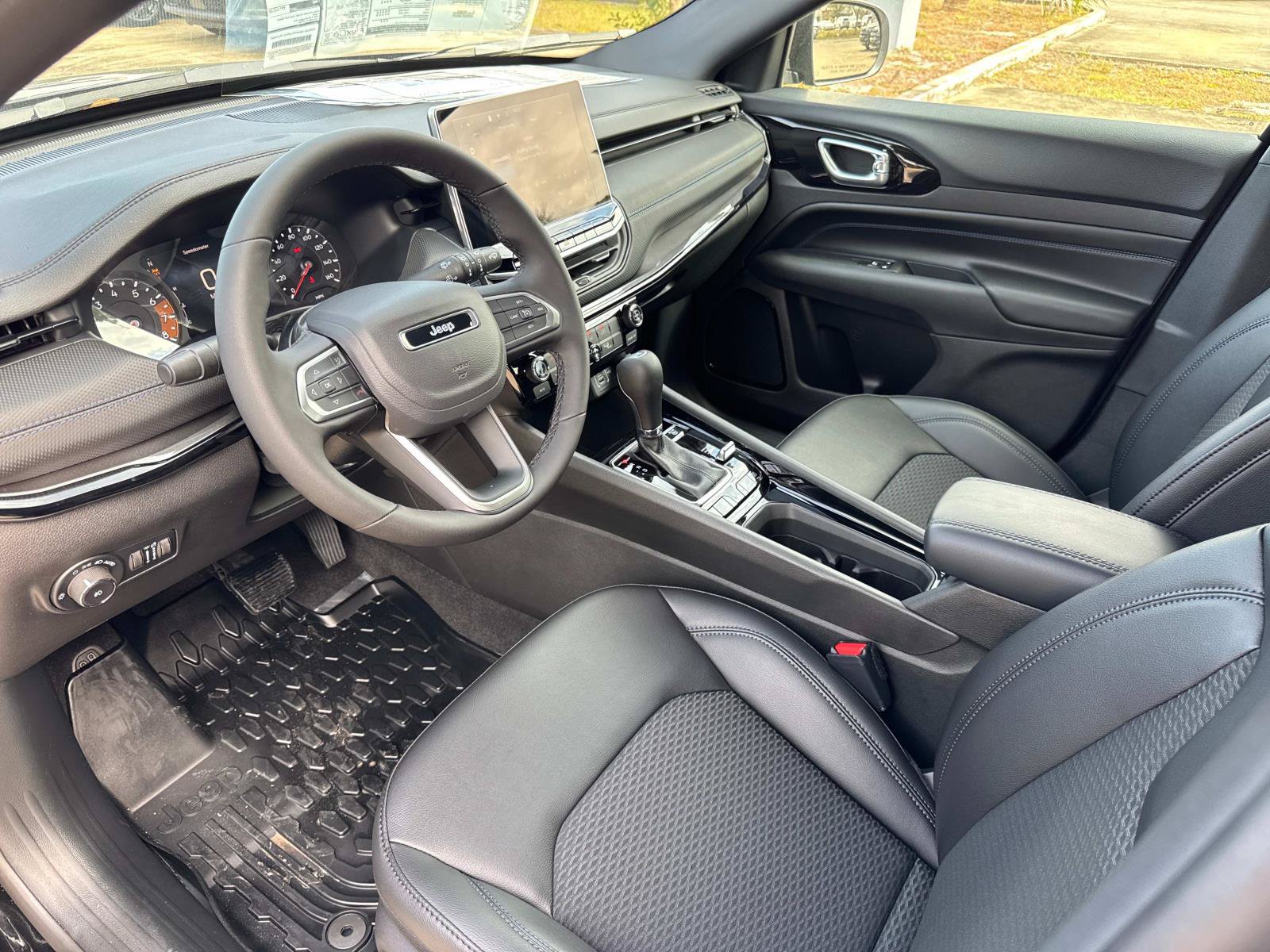 New 2026 Jeep Compass Latitude AWD/4WD image 20