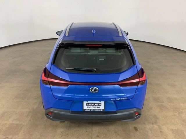 Used 2023 Lexus UX 250h AWD w/ Premium Package image 11