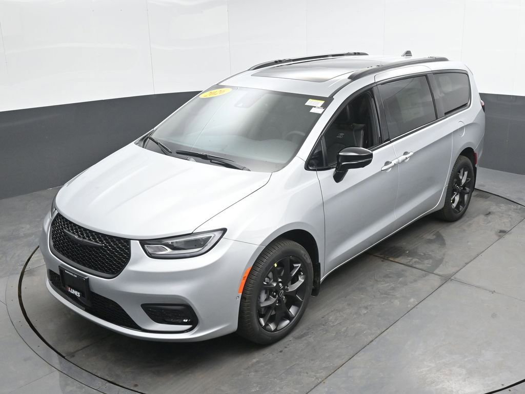 New 2026 Chrysler Pacifica Select w/ S Appearance Package AWD/4WD image 35