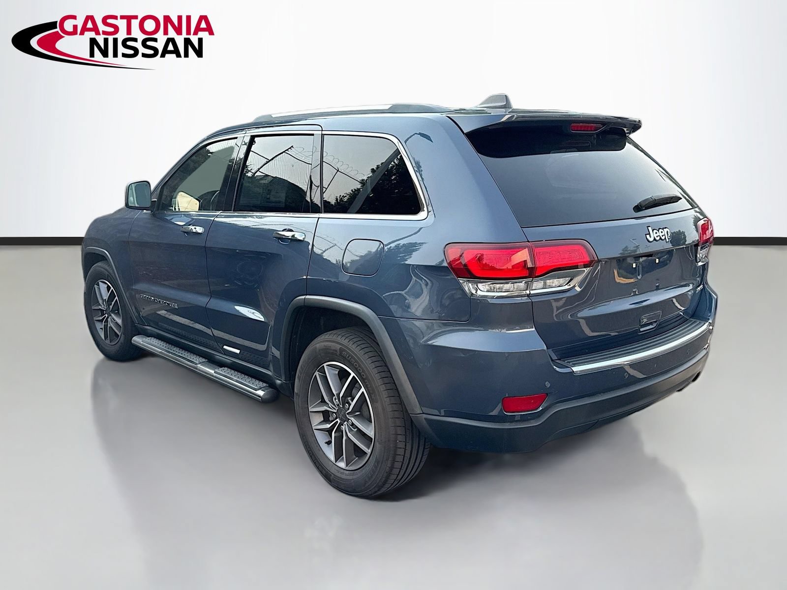 Used 2021 Jeep Grand Cherokee Limited w/ Sun & Sound Group RWD image 6