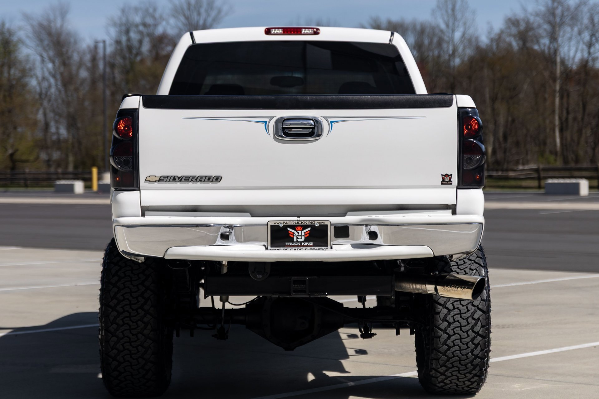 Used 2006 Chevrolet Silverado 2500 LT w/ Heavy-Duty Power Package image 6
