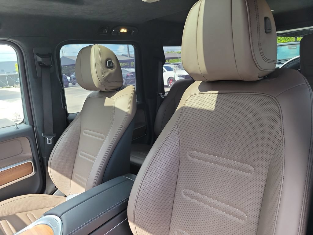 Used 2025 Mercedes-Benz G 550 image 18