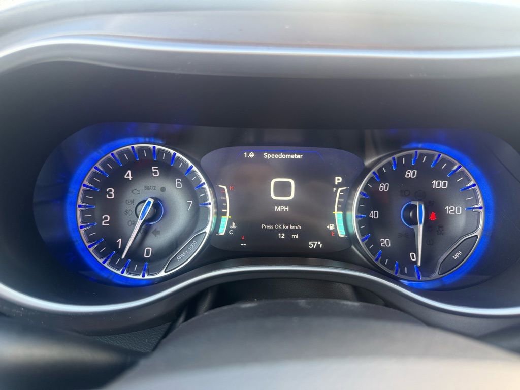 New 2026 Chrysler Pacifica Select FWD image 67